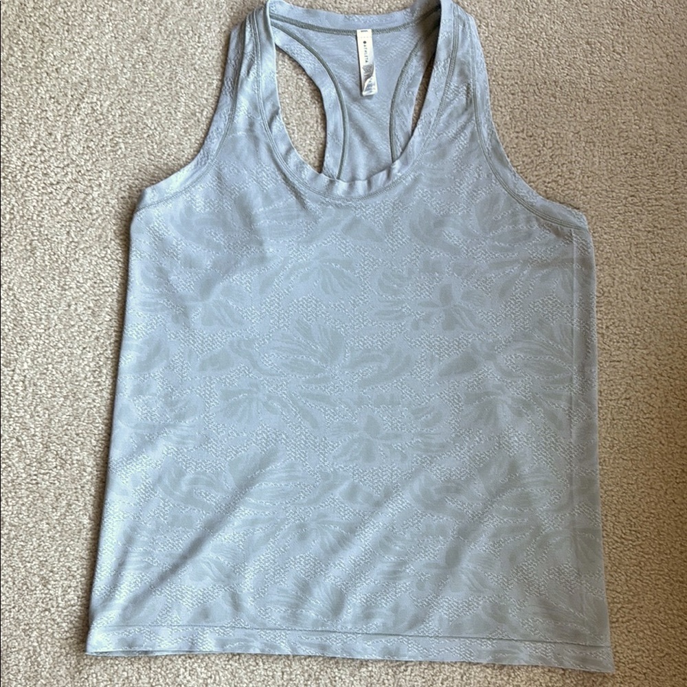 ATHLETA Momentum sage green tank top - Size XL